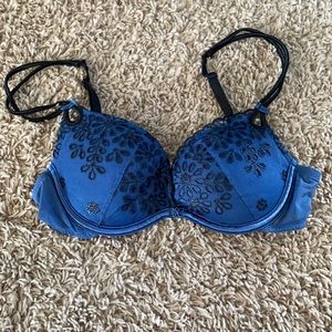 Valentines Day ♥️ Victoria Secret 32B Bra